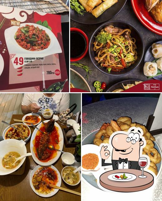 Еда в "Синлуне Кафе"