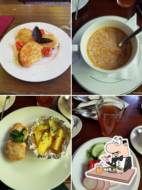 Еда в "Вика"