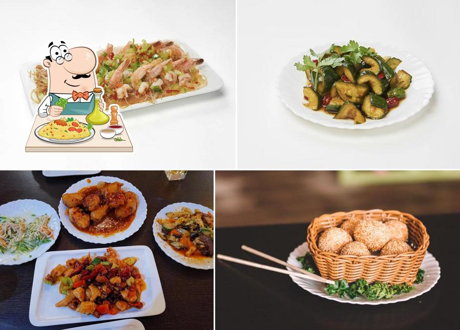 Еда в "Лусюнь"