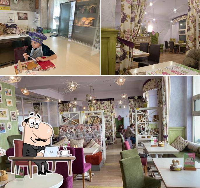 Посмотрите на внутренний интерьер "АндерСона"