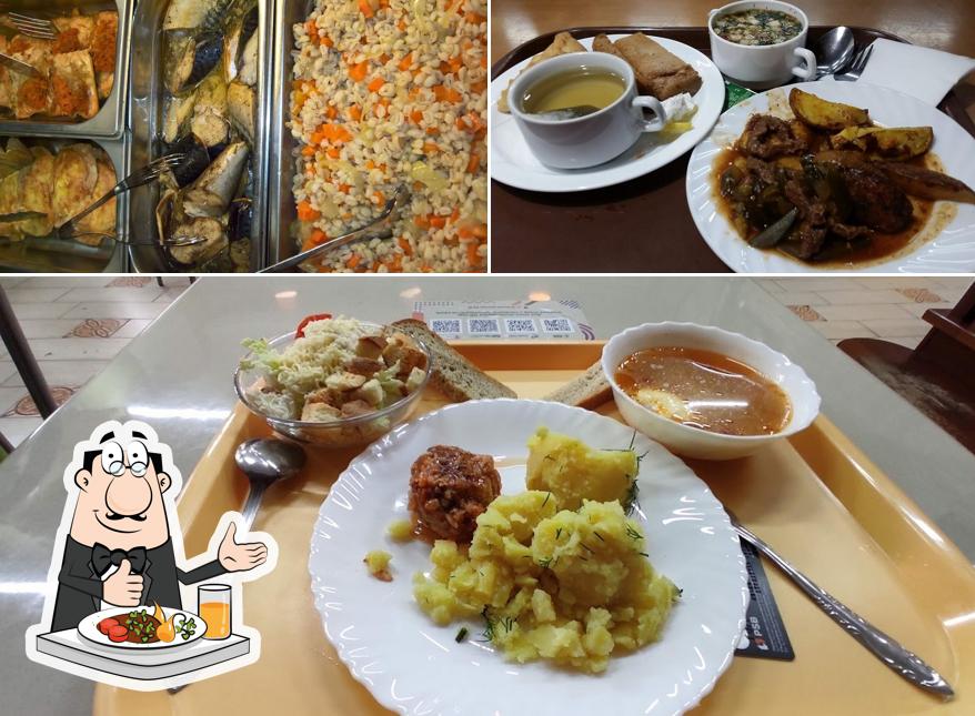 Еда в "Домашней Столовой"