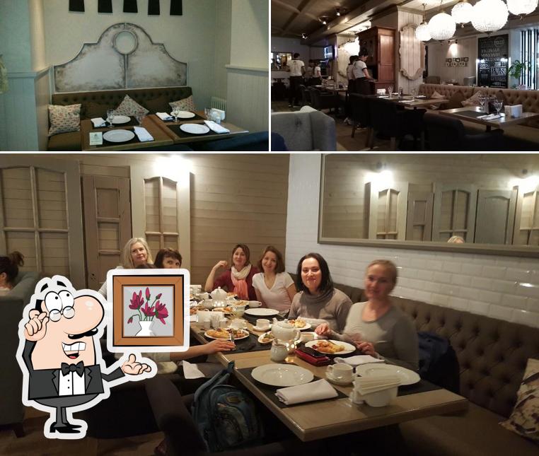 Забронируйте столик в "Хинкальной"