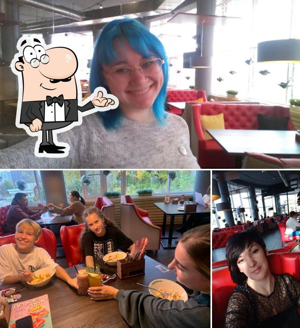 Интерьер "ПиццаФабрики"