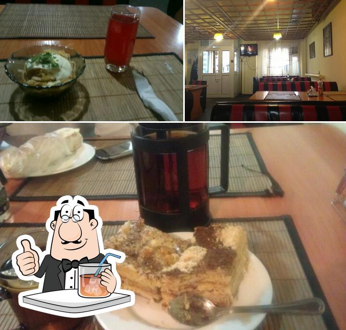 Помимо прочего, в Донер есть напитки и внутреннее оформление