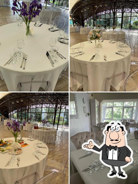 Забронируйте столик в "Маленьком Париже"