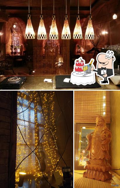 Взгляните на это изображение, где видны свадьба и барная стойка в Ресторан Рубаи