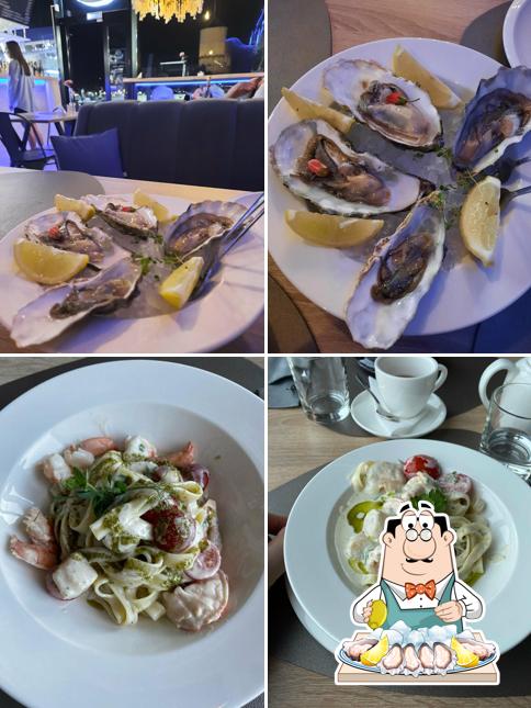 Устрицы в "Свежий улов rest&bar"