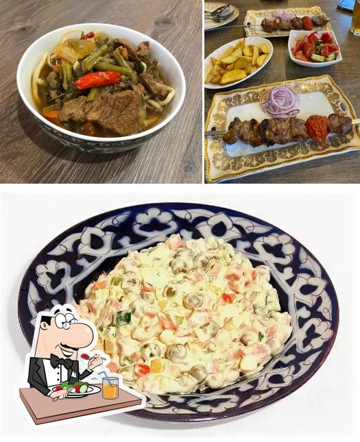 Помимо прочего, в Чайхона Вкус Востока есть еда и напитки