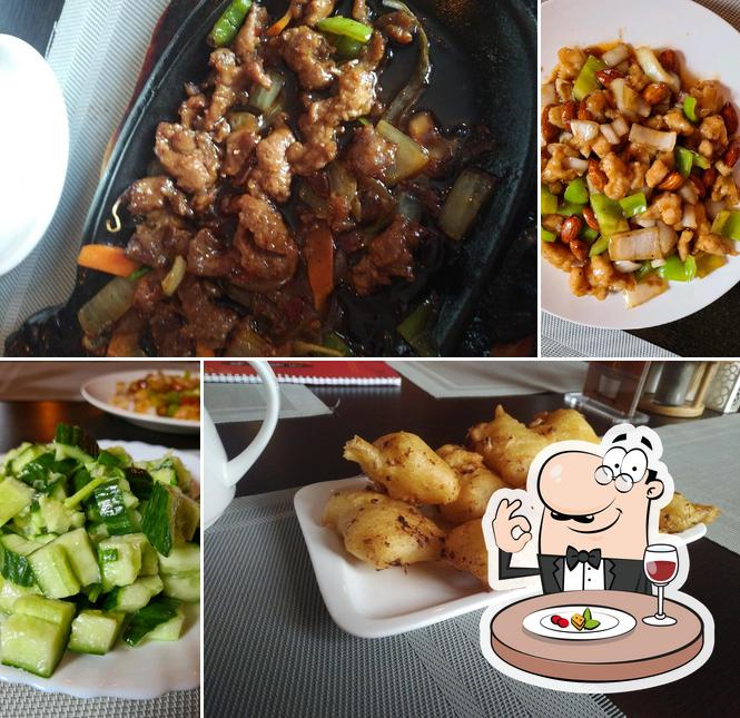 Еда в "Лусюнь"