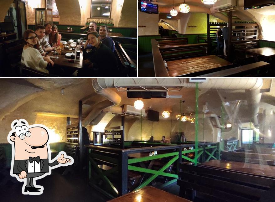 Забронируйте столик в "Сеновале"