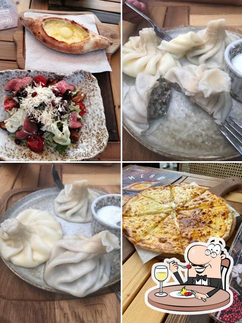 Еда в "Хачапури Выпечка и вино"