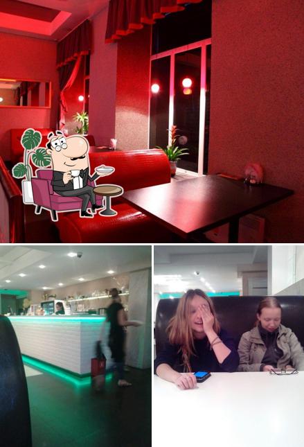 Посмотрите на внутренний интерьер "Академии"