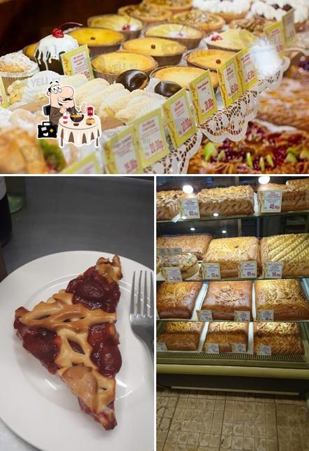 Еда в "Пироговом Дворике"