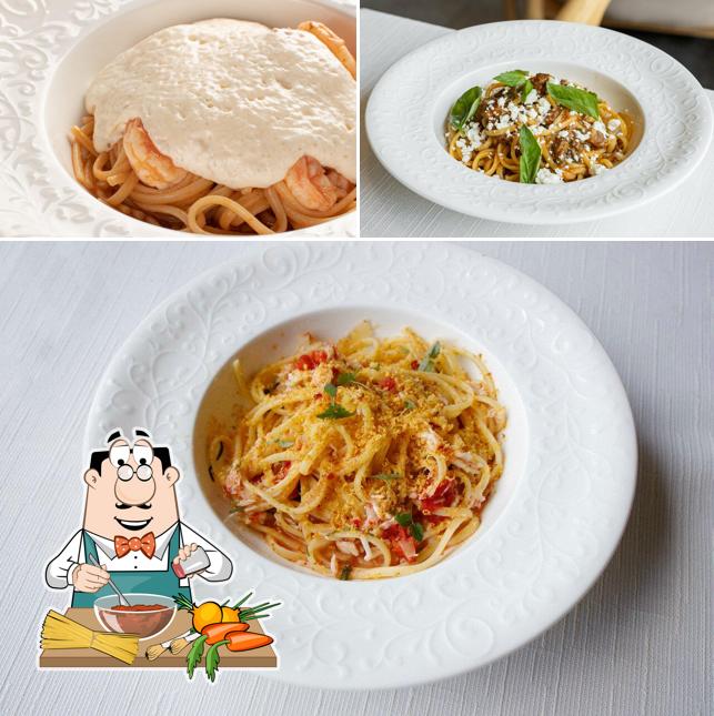 Спагетти болоньезе в "Hands Bistro"