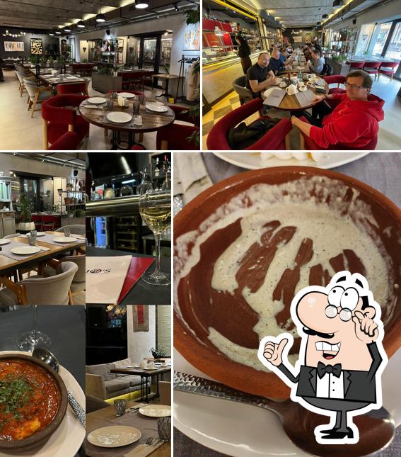 Помимо прочего, в Babo's есть внутреннее оформление и еда