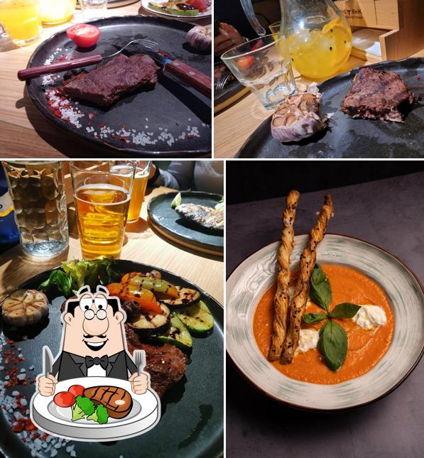 Стейк в "The Бык" Стейк в "The Бык"