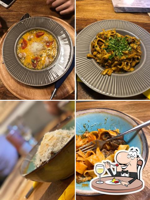 Еда в "Пасте Фреска"