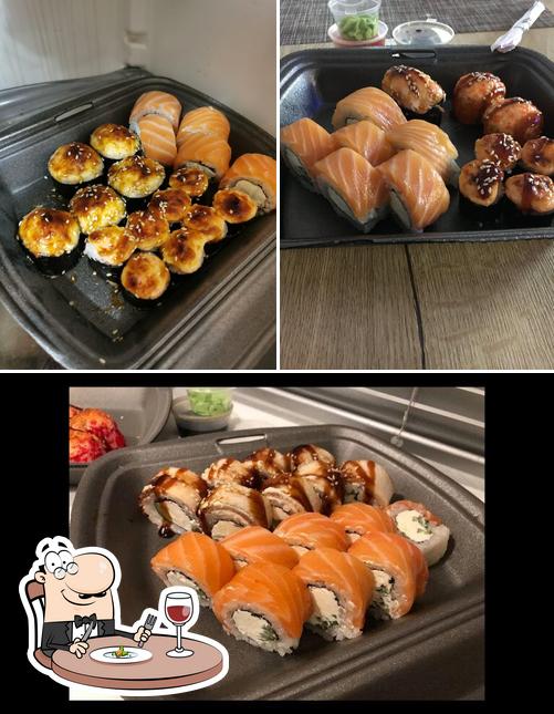 Блюда в "Суши Палки"