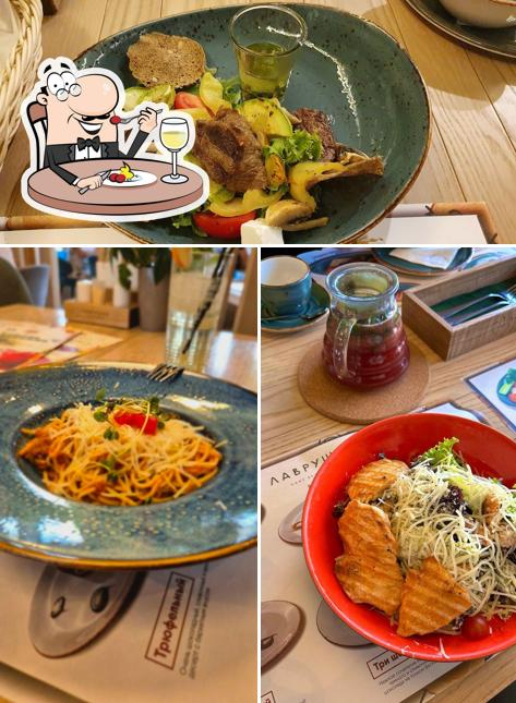 Блюда в "Кумире"