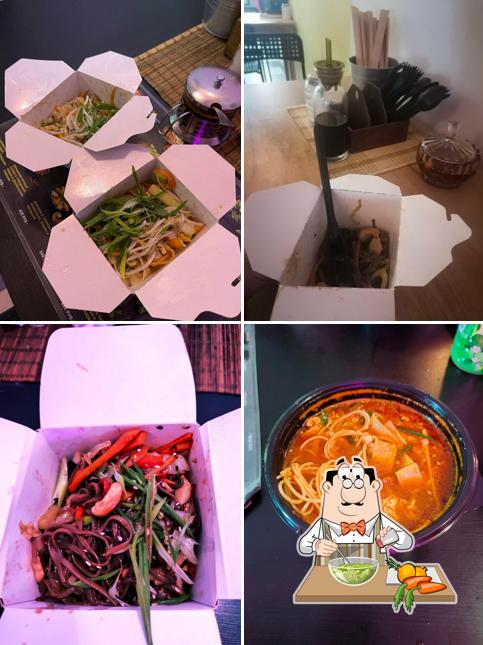 Салат из морских водорослей в "Лапшичная У"