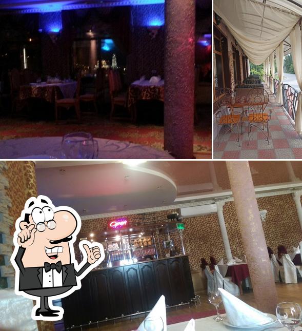 Посмотрите на внутренний интерьер "Рая Ахтамар"