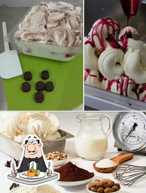 Еда в "EROL Итальянское мороженое"