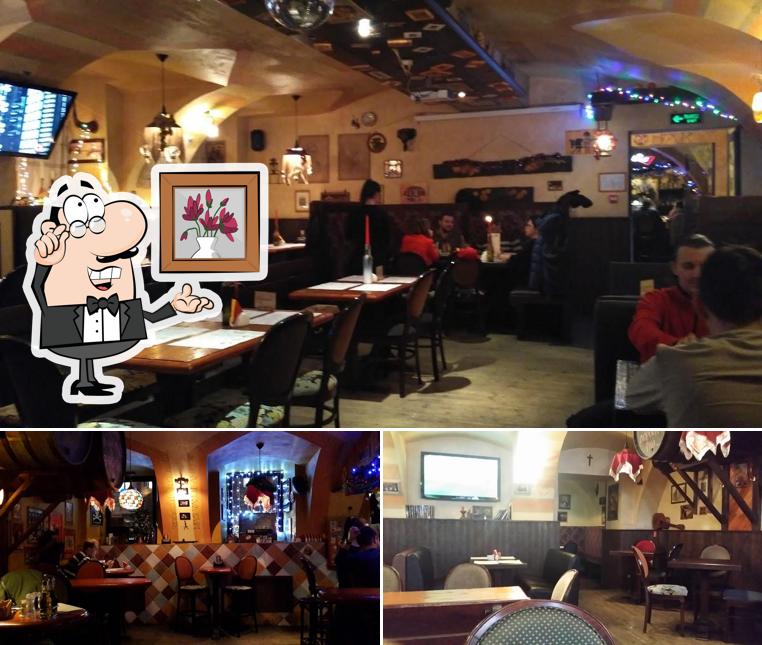 Посмотрите на внутренний интерьер "Барслоны"