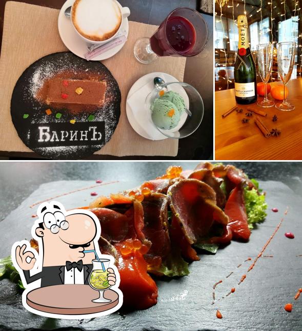 Снимок, на котором видны напитки и мясные блюда в БаринЪ
