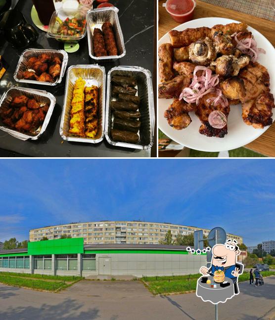 Взгляните на это фото, где видны еда и внешнее оформление в Шашлык Хитс