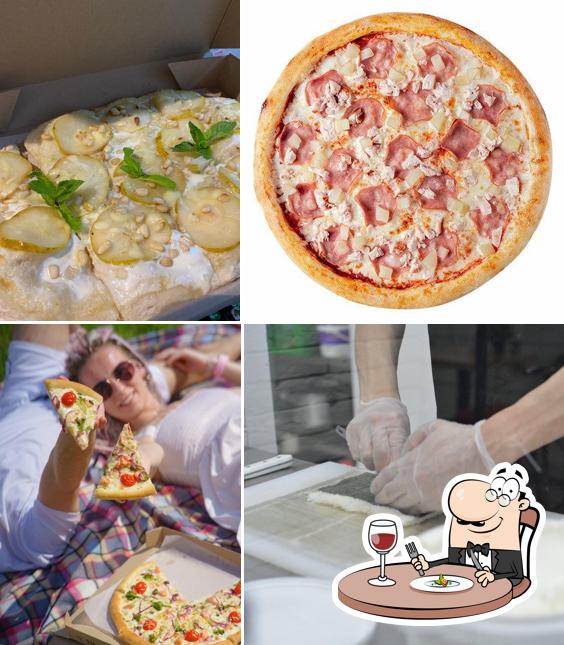 Еда в "Моменто"