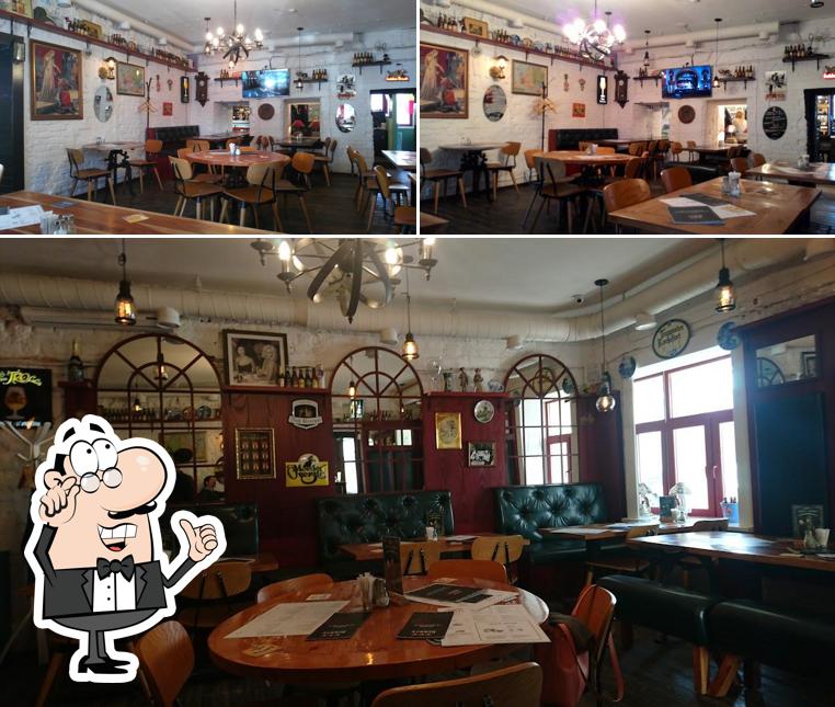 Посмотрите на внутренний интерьер "Брюгге"