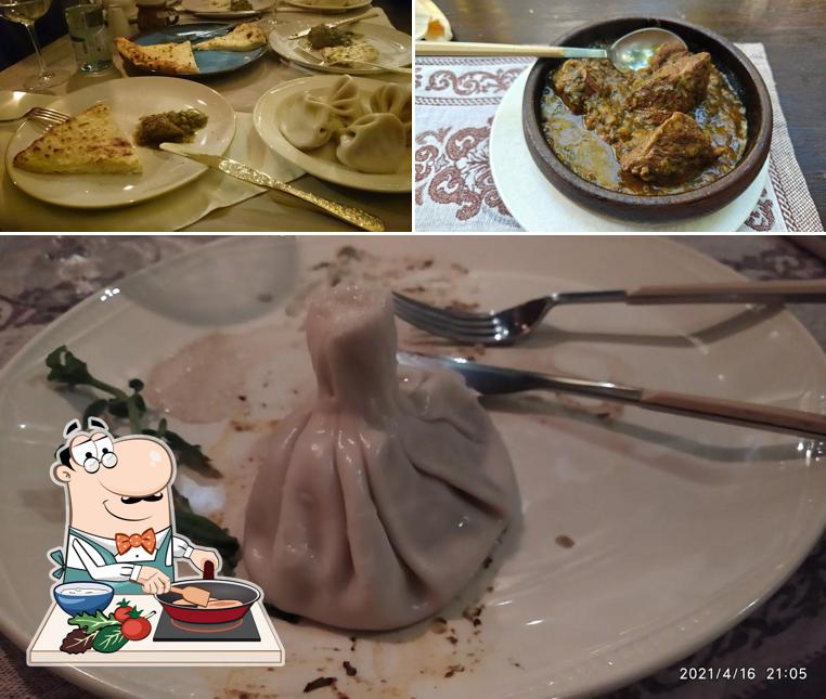 Курица с соусом карри в "Натврис Хе"