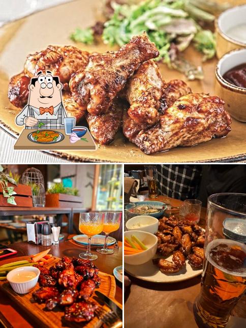 Куриные крылышки в "КУХНЯ гастро-паб Бильярд МБ11"