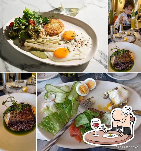 Еда в "Моменты"