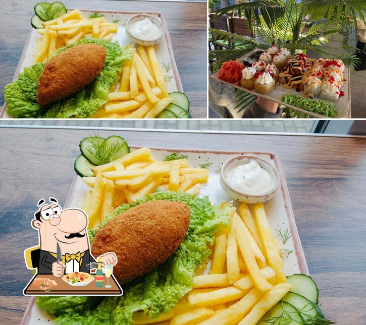 Еда в "Дядя Алекс"