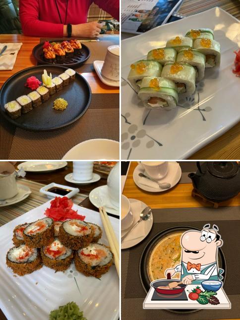 Курица с соусом карри в "Кафе Crazy Tomatoes"