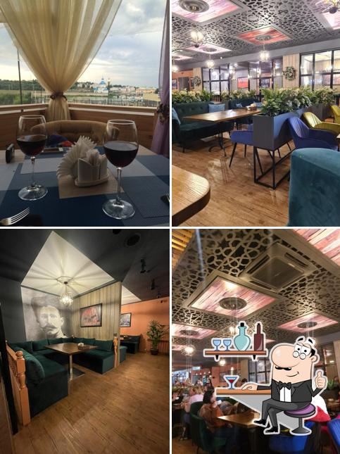 Посмотрите на внутренний интерьер "Чапай"