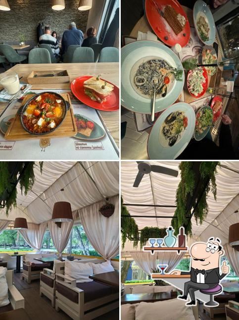 Посмотрите на внутренний интерьер "Кумира"