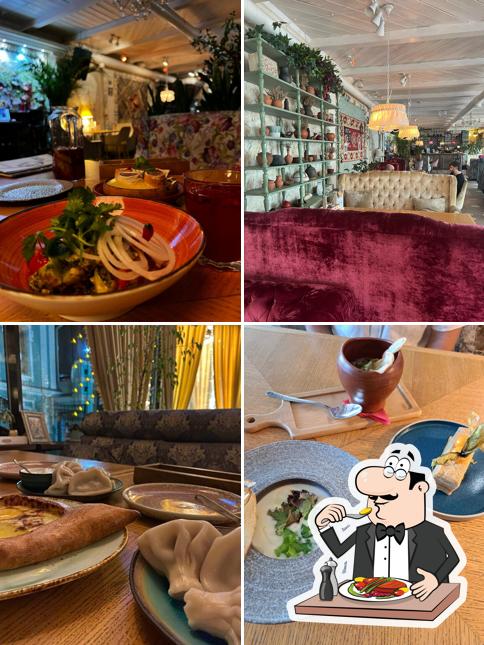 Еда в "Ресторане Диване-Баяне"