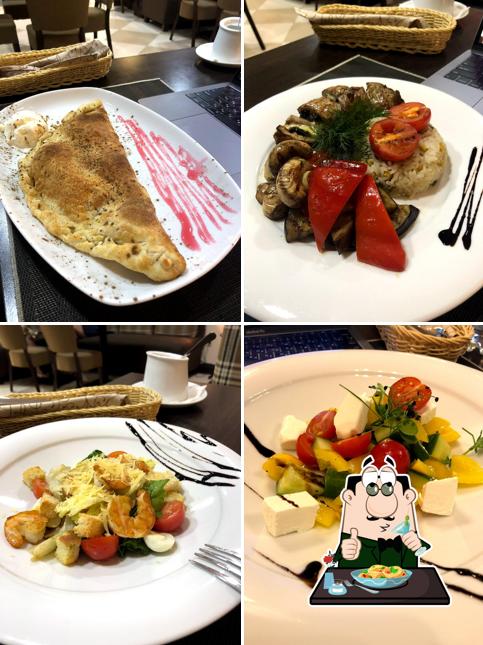 Блюда в "InDor Cafe"