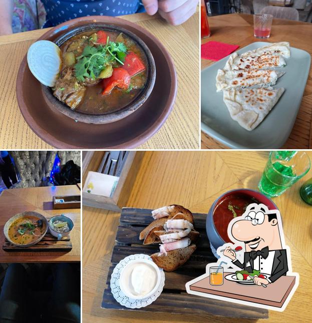 Блюда в "Ресторане Диване-Баяне"