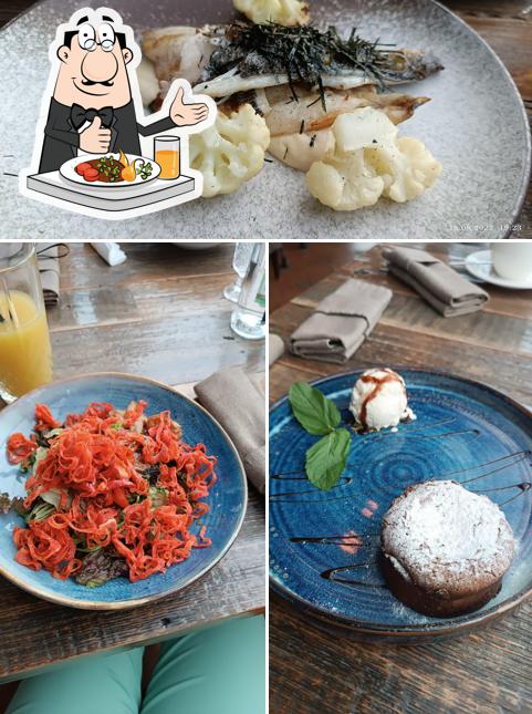 Еда в "Востоке-Западе"