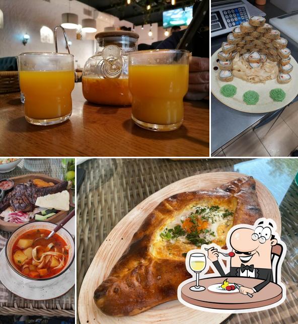 Еда в "Паприке"