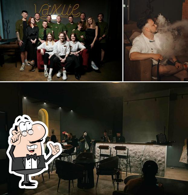 Посмотрите на внутренний интерьер "Vaxue"