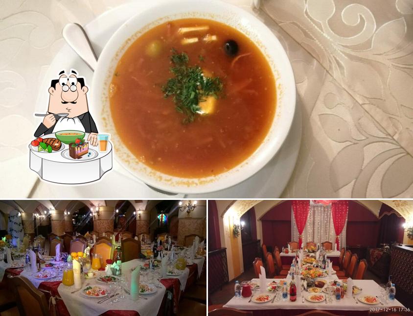 Китайский кисло-острый суп в "Илье Муромце"