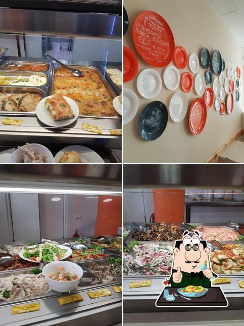 Еда в "Кафе 8 Минут"