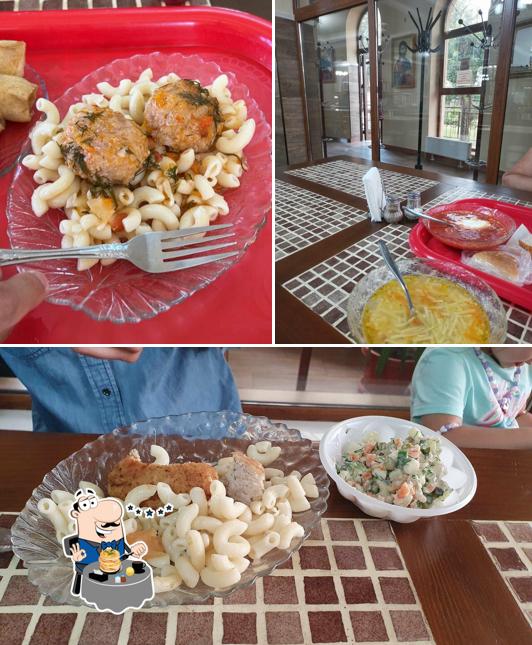 Еда в "Свято-Никольский собор, трапезная"