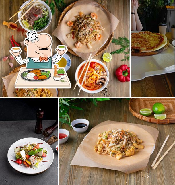 Еда в "Гастромаркет"