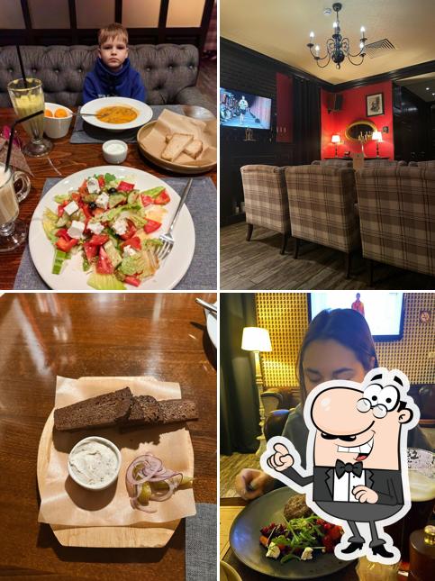 Посмотрите на внутренний интерьер "Бэрримора паб"