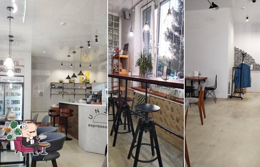 Посмотрите на внутренний интерьер "Unie"